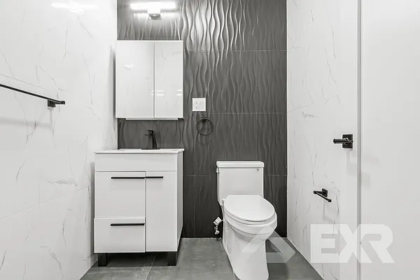 Rented by EXR | media 3