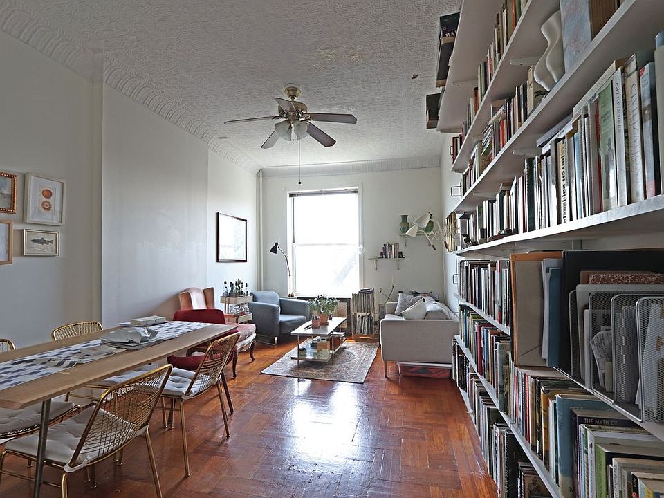 1st image of 118 2nd Pl APT 2