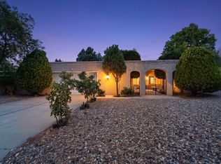 5813 La Madera Rd NE, Albuquerque, NM 87109