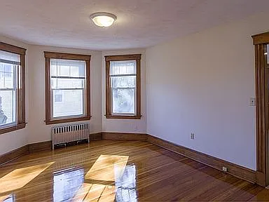 25 Wellington St #2 — Photo 8