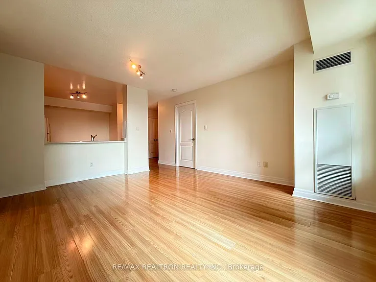 188 Doris Ave #803 — Photo 11
