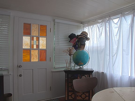 4th image of 1135 Georgia Blvd
