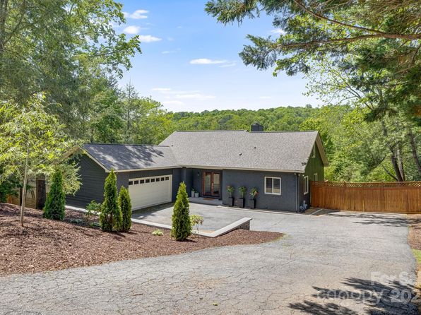 17 Beaverdam Ct, Asheville, NC 28804