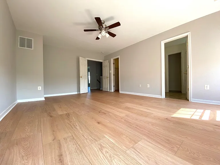 1124 Hampton St — Photo 14
