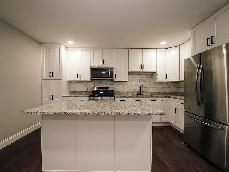 204 N Hamilton Ave — Photo 2