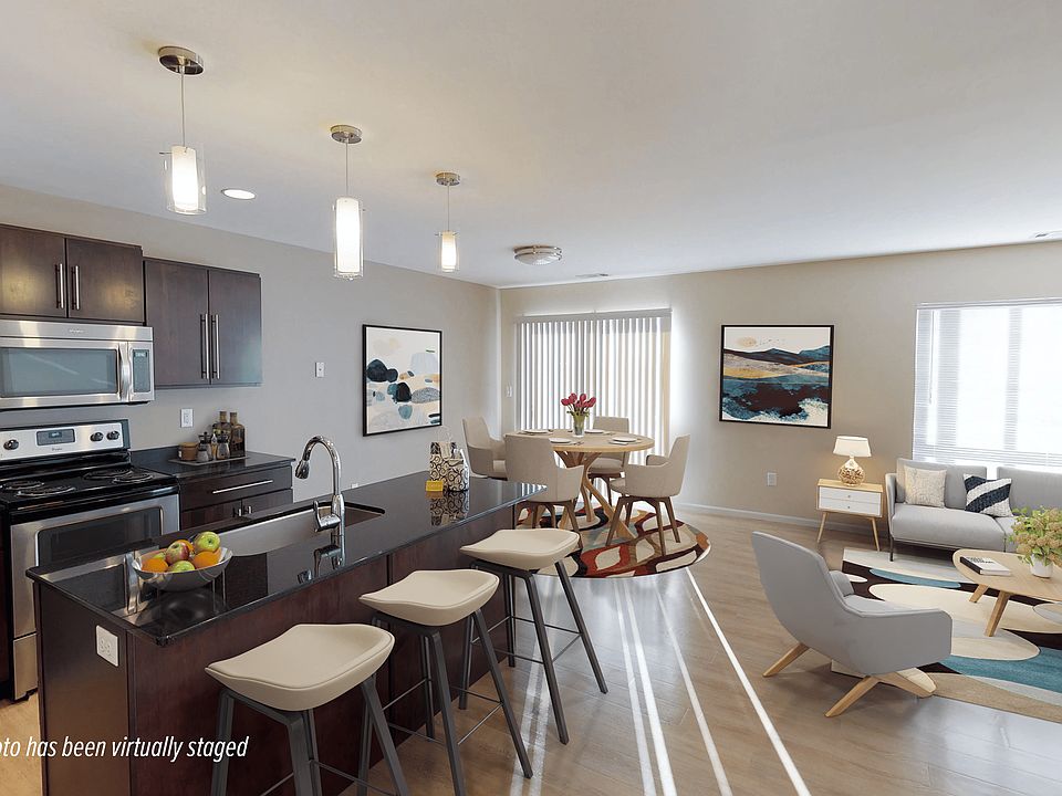 Inviting Breakfast Bar