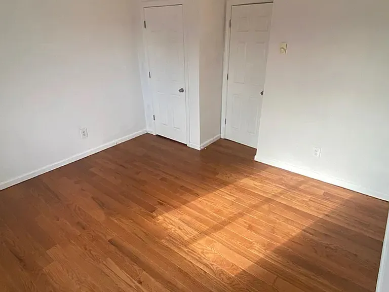 708 Hallett St #3F — Photo 2