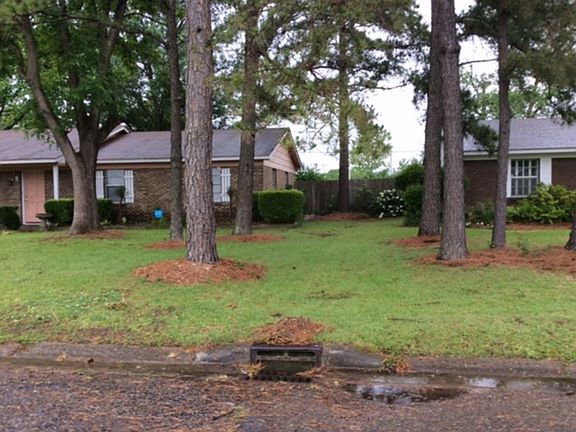 2nd image of 1705 S Pear Ln