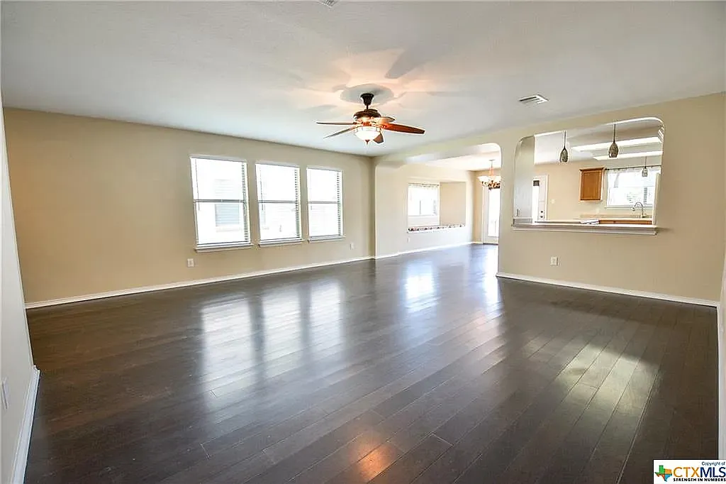 3 bed, 1658 sqft, $1,775 — Photo 3