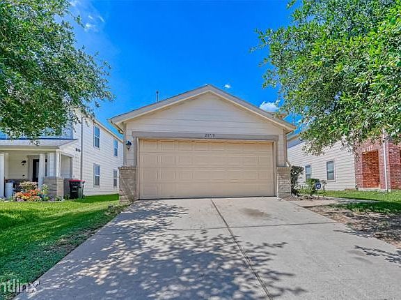 3rd image of 20718R Tayman Oaks Dr