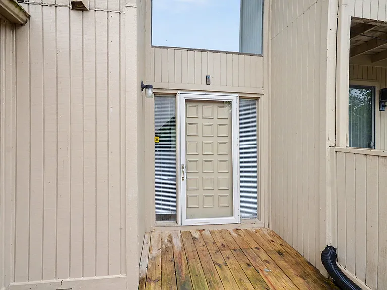 7440 Azalea Ct — Photo 22