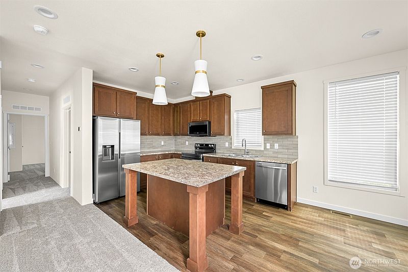 3rd image of 4672 Birch Bay Lynden Road #83