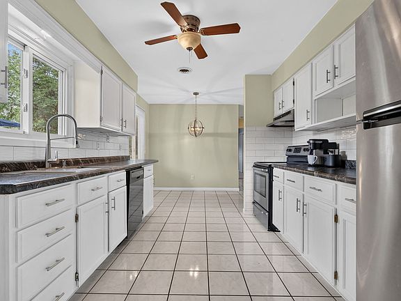 5th image of 5775 Peart Rd