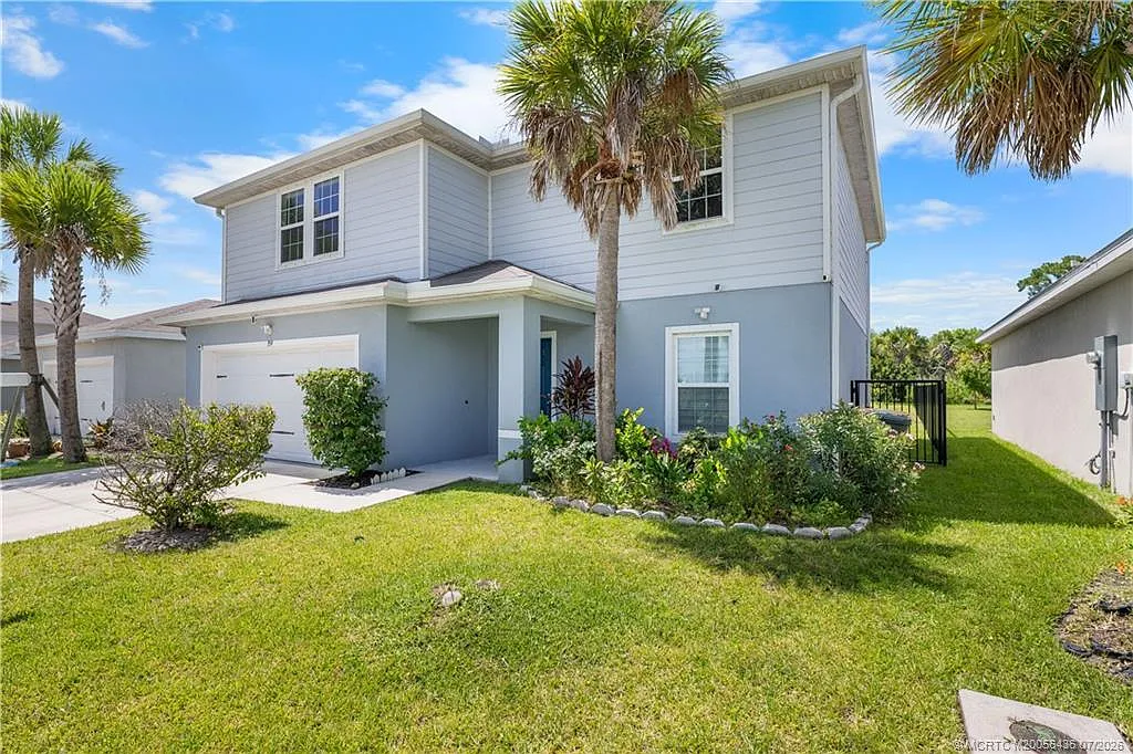 4 bed, 2.5 bath, 2195 sqft, $2,800 — Photo 1