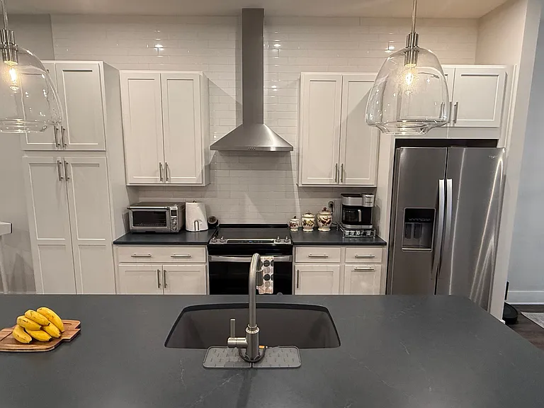 1294 Longreen Ter NW #4 — Photo 5