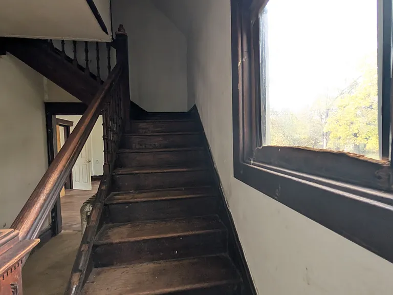 1104 W Smith St — Photo 9