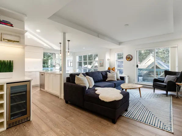 4865 Painted Cliff Rd #209, Whistler, BC V0N 1B4