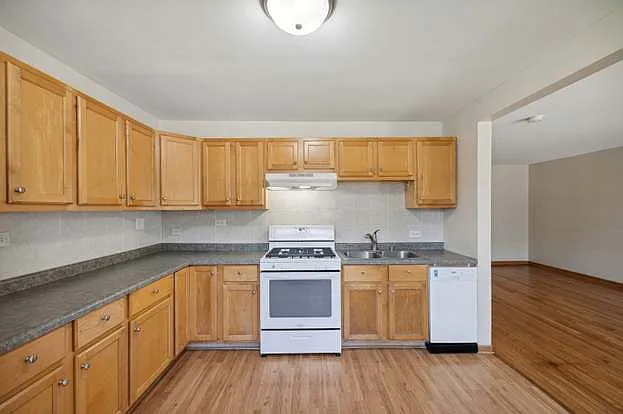 3228 Washington St — Photo 84