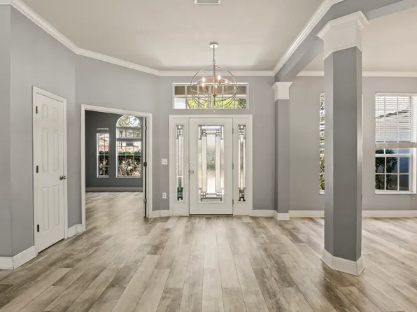 15207 Kestrelrise Dr, Lithia, FL 33547