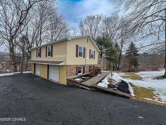 4th image of 721 Rolling Green Dr