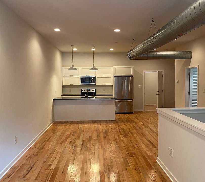 1st image of 2021-35 N Front St #104