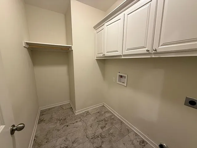 410 Myra Lynn Ln — Photo 12