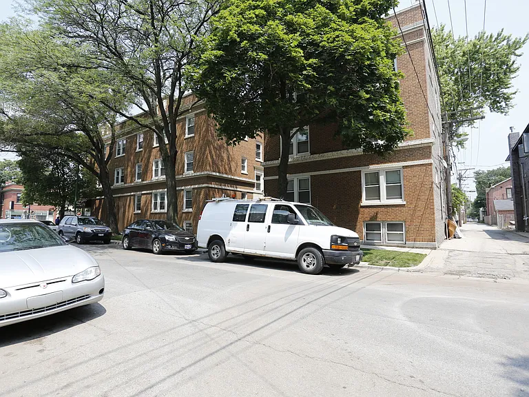 3951 N Hoyne Ave #1 — Photo 10