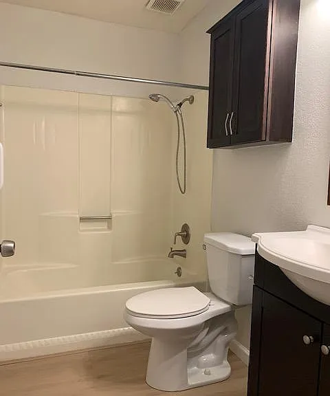 539 E Ridgecrest Blvd #B — Photo 10