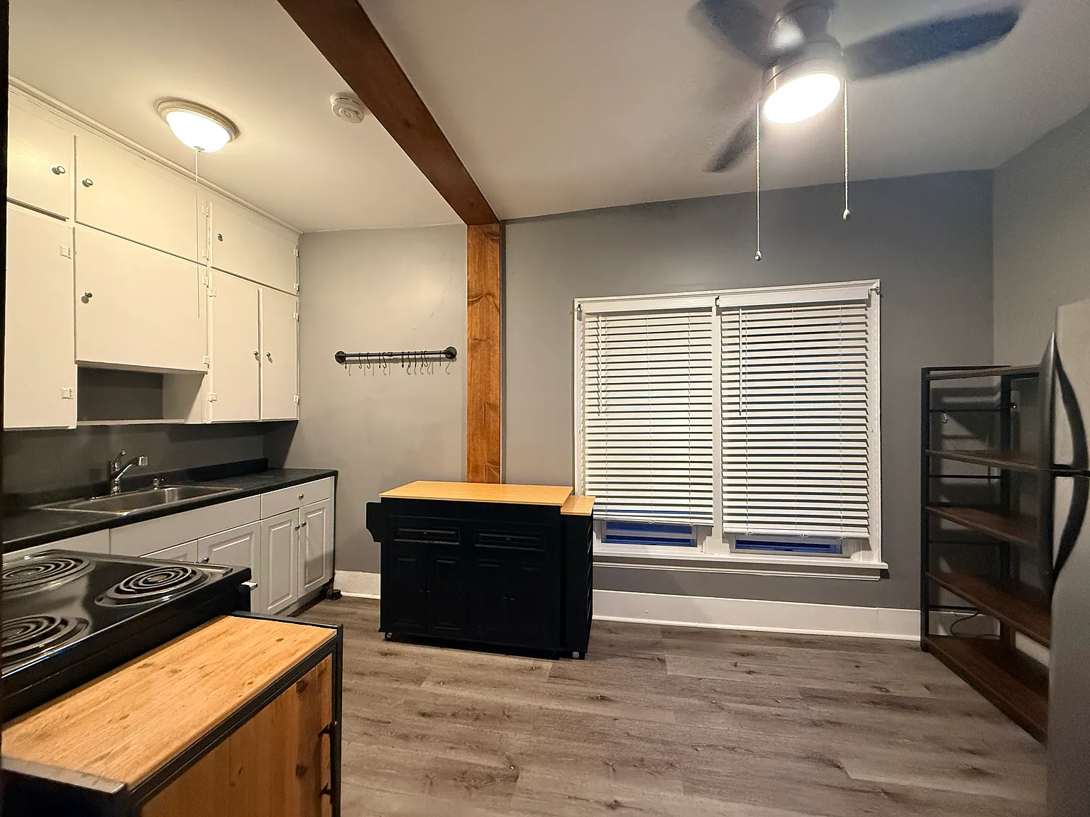 2 bed, $1,600 — Photo 4