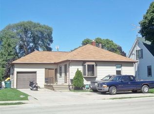 604 Park Ave, Beaver Dam, WI 53916