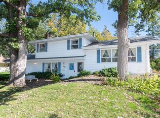 3342 Xylon Ave N, New Hope, MN 55427