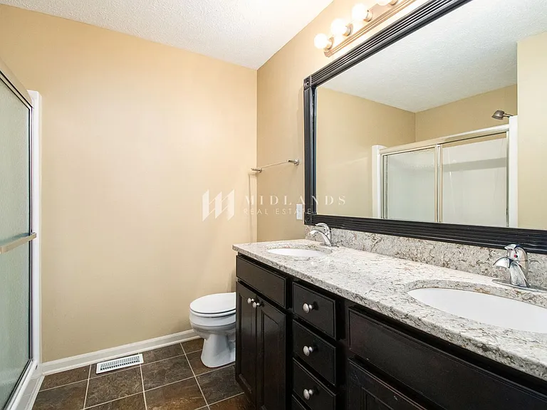 4410 Brook St — Photo 11