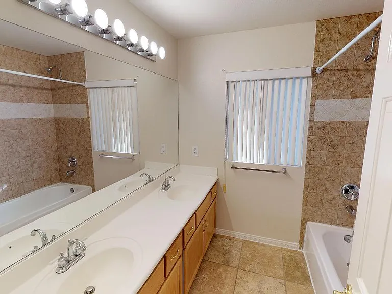 8805 Claystone Ct — Photo 39