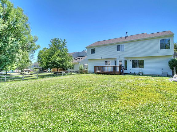 4th image of 1686 Colonade Dr