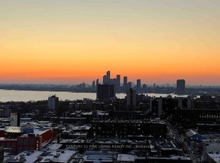 150 E Liberty St #2211, Toronto, ON M6K 3R5