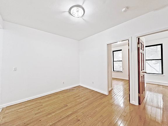 2nd image of 332 E 15th St APT 3