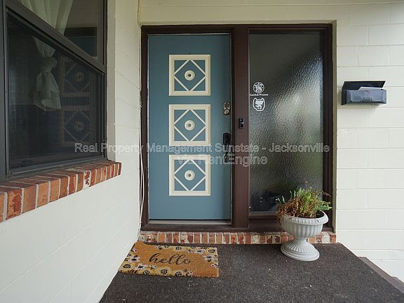 3rd image of 7477 Greenway Dr
