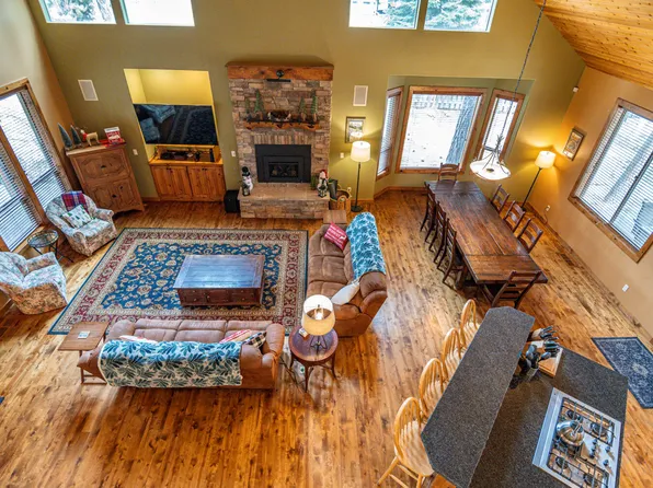 56340 Solar Dr, Bend, OR 97707