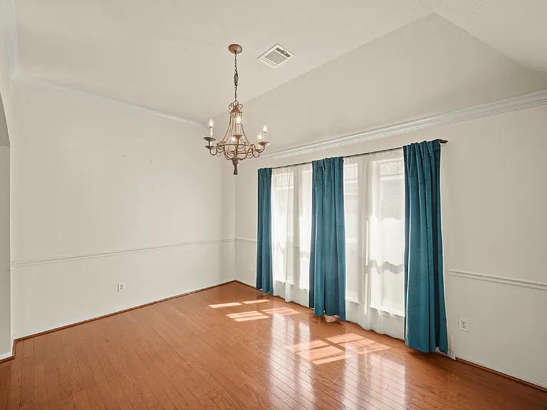 2923 Humble Dr — Photo 6