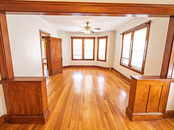 2nd image of 130 Nichols Ave #2