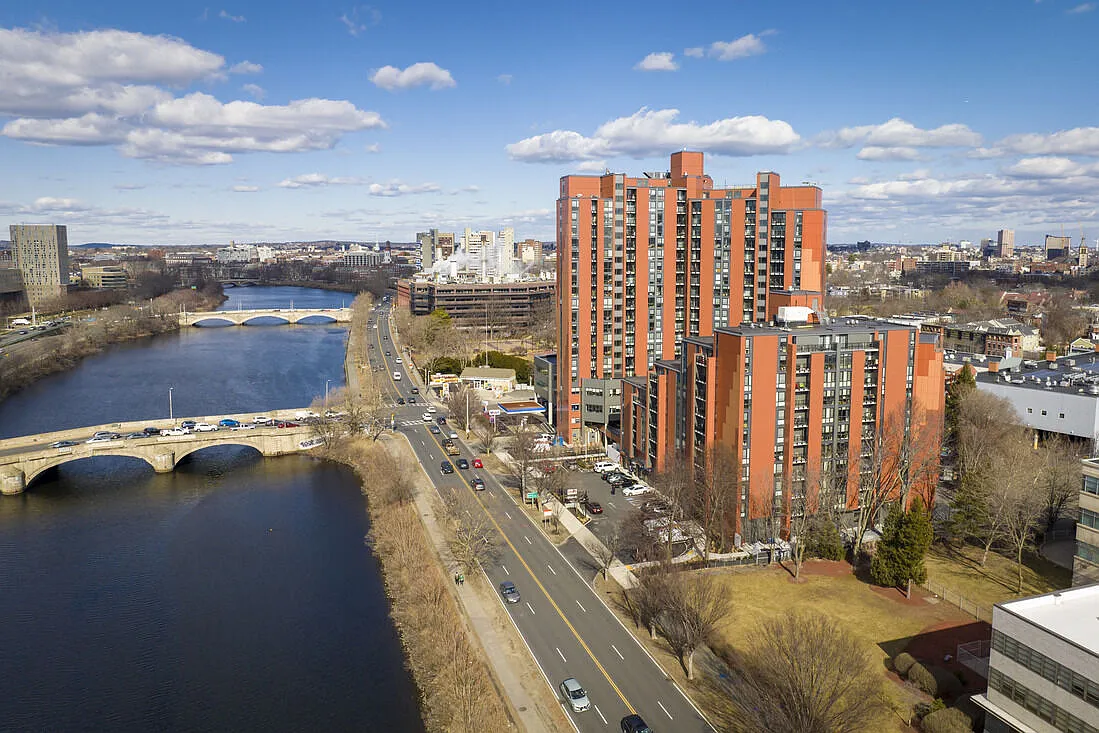 808-812 Memorial Drive II — Photo 2