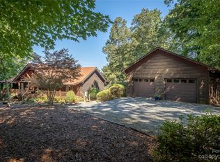 279 Outback Trl, Nebo, NC 28761
