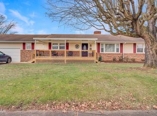 1585 Warpath Dr, Kingsport, TN 37664
