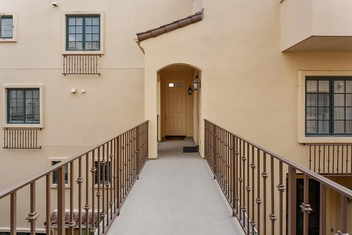 2 bed, 1517 sqft, $5,500 — Photo 4