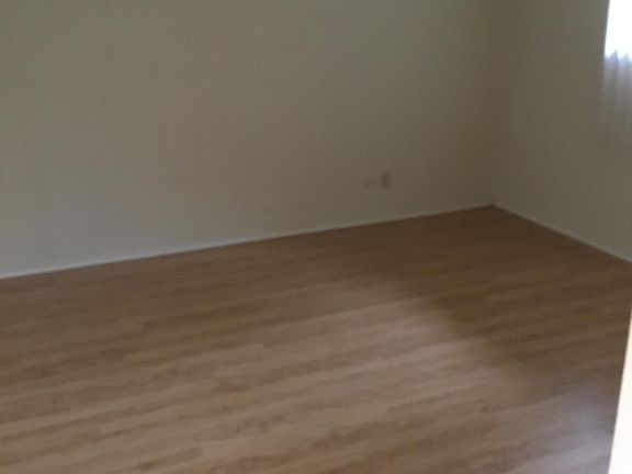 3rd image of 1615 W Alameda Ave #103