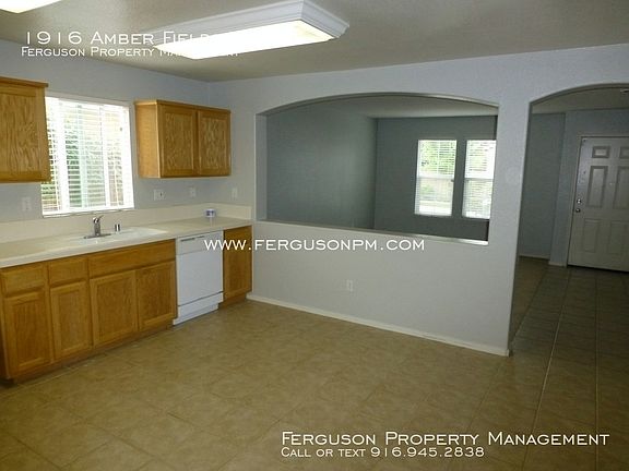 2nd image of 1916 Amber Fields Way