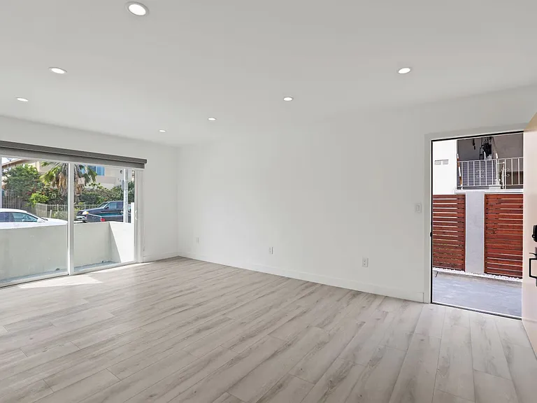 2034 S Garth Ave — Photo 61