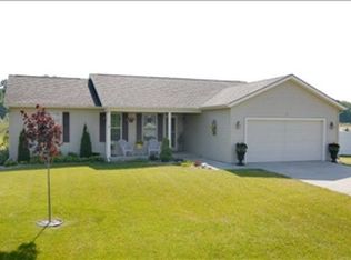 285 Zak Rd, Plainwell, MI 49080