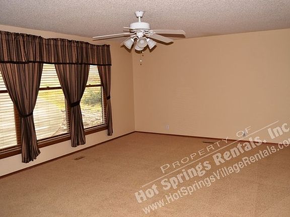 4th image of 9 Ona Cir