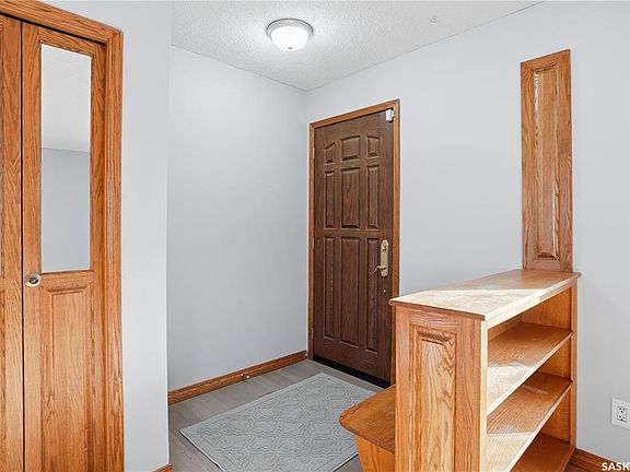 3rd image of 128 Yarnton Cres